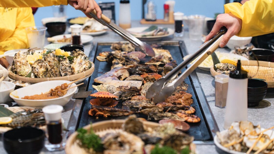 【愛知・知多半島】牡蠣シーズン到来！海辺の牡蠣小屋「ウッドデザインパーク野間」が1周年記念に10月限定5％OFFクーポンを配布